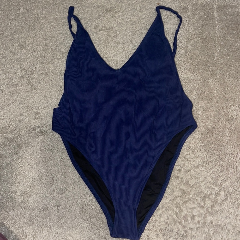 High cut one piece swimsuit
